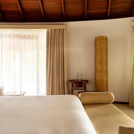 Hotel Constance Halaveli Bathala Island Esterno foto